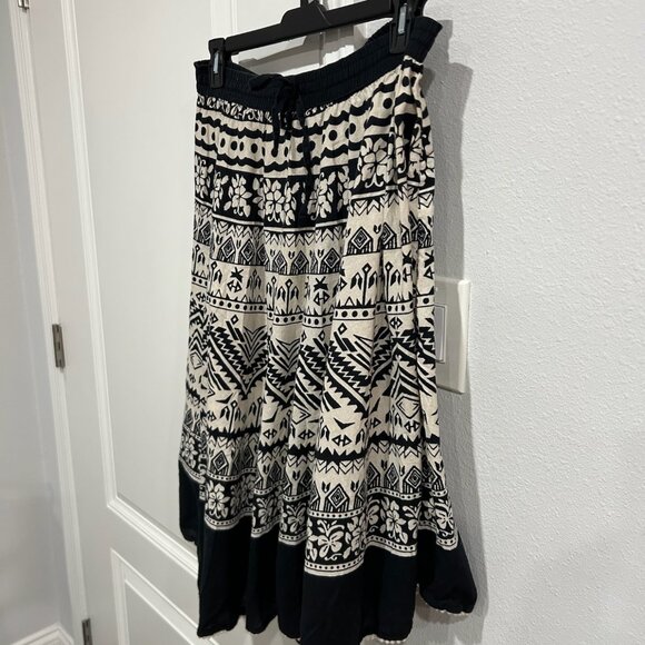 J Gee Boho Black & White Tribal Elastic Waist Asymmetrical Skirt Size L Flowy - Picture 3 of 9